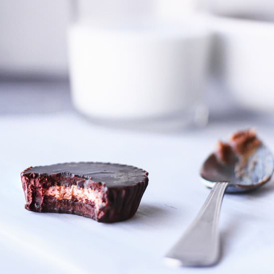 Keto Chocolate Almond Butter Cups