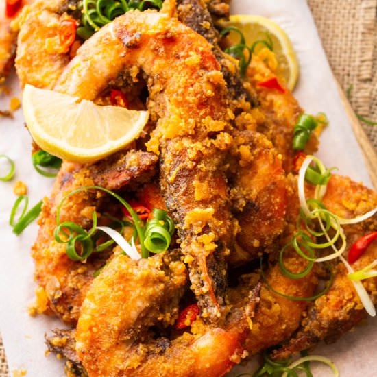 Salted Egg Prawns (牛油黃金虾)