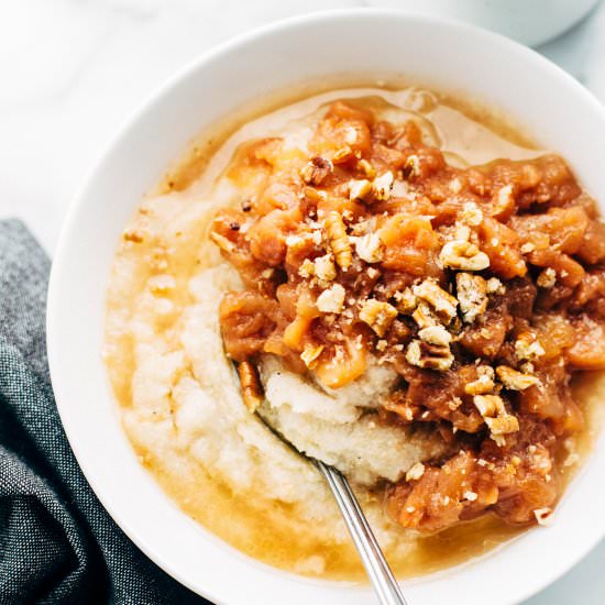 The Best Homemade Pear Applesauce!