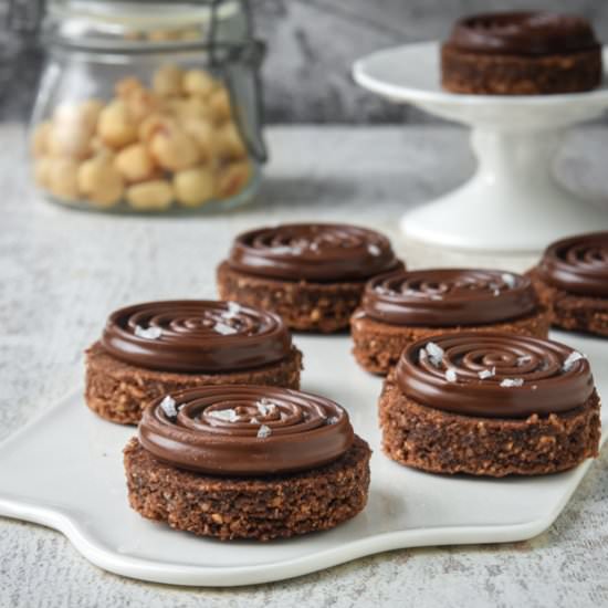 Chocolate cake with ganache