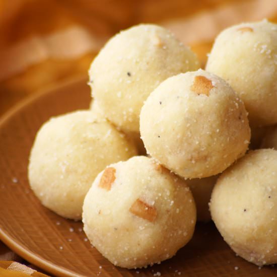 Rava Khoya Laddu Recipe
