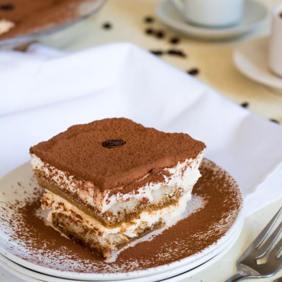 10 minute super easy tiramisu