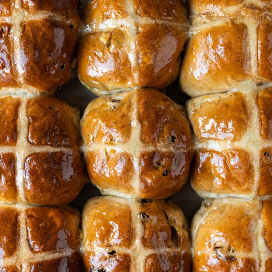 Vegan Hot Cross Buns