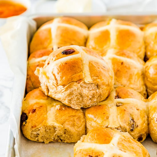 Eggless Easter Hot Cross Buns