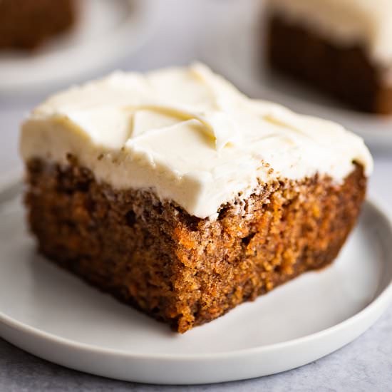 Easy Carrot Cake Recipe