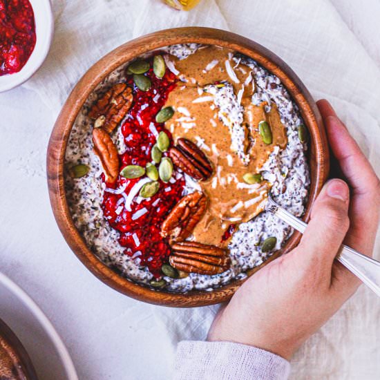 5-minute keto oatmeal