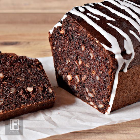 Banana Peanut Chocolate Cake