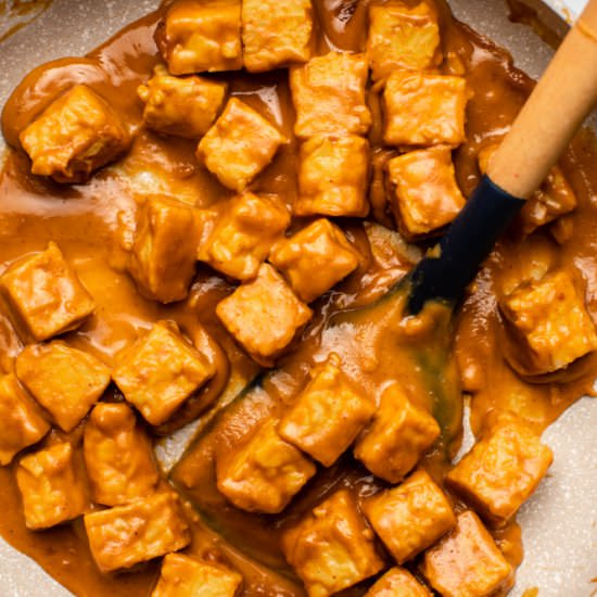 Stovetop Peanut Tempeh