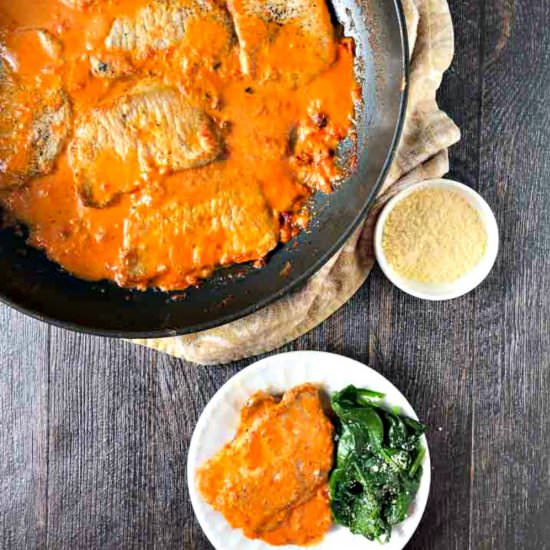 Easy Keto Creamy Tomato Pork Chops