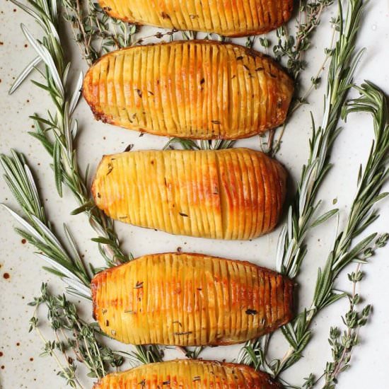 Crispy Herbed Hasselback Potatoes