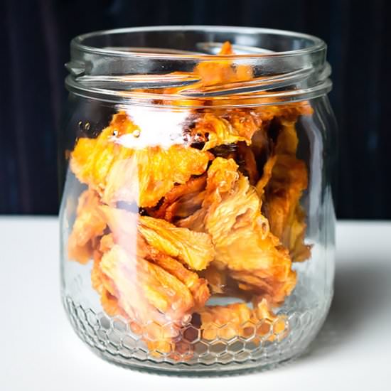dehydrated pineapple