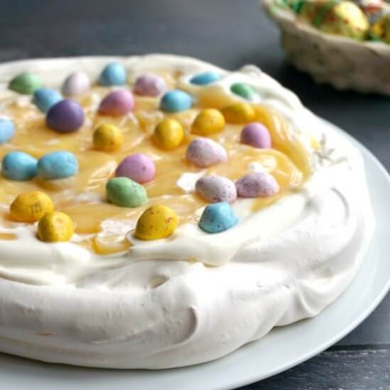 Lemon Curd Pavlova