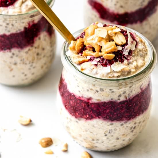 Berry Overnight Oats