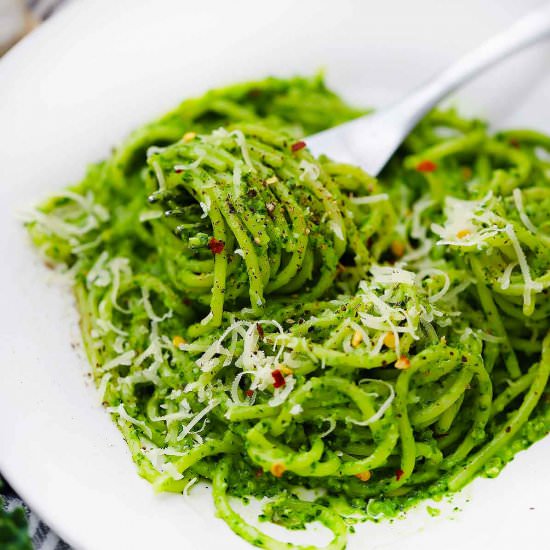 5-Minute Kale Pesto