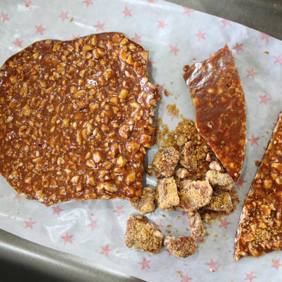 Almond praline