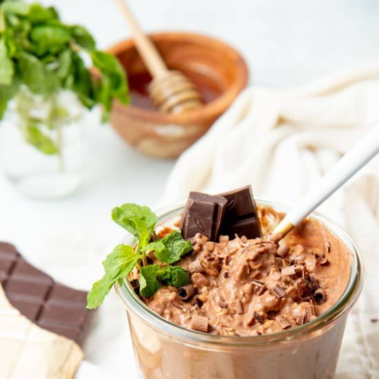 Chocolate Peppermint Overnight Oats