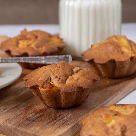 Vegan Pineapple Muffins