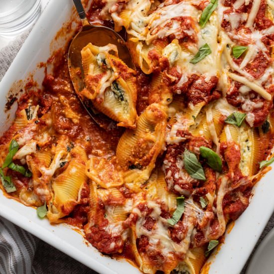 Spinach and Ricotta Stuffed Shells