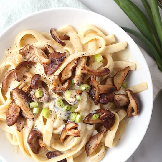 White Wine Vegan Alfredo Pasta