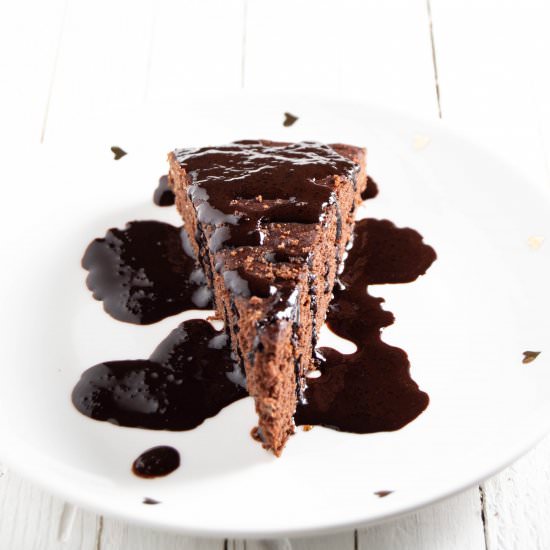 Hazelnut cake