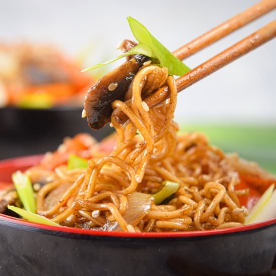 Chicken and Vegetable Lo Mein