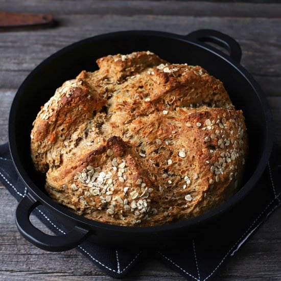 Cheesy Cheddar Stout Soda Bread