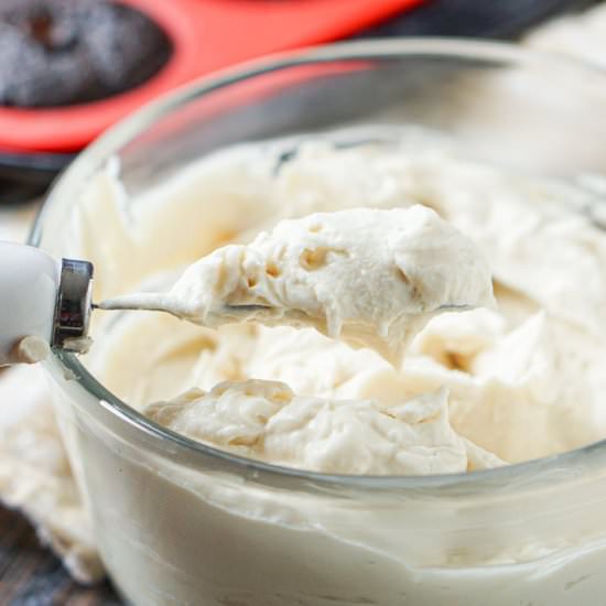 Easy Low Carb Cream Cheese Frosting