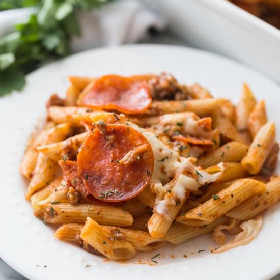 Easy Pizza Pasta Bake