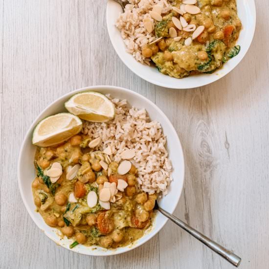 Chickpea Broccoli Curry