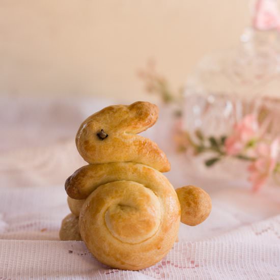 KOULOURAKIA – GREEK EASTER COOKIES