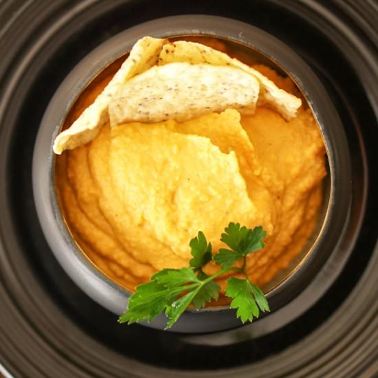 Creamy And Savory Pumpkin Hummus