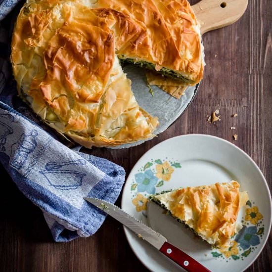 Spinach and leeks filo pie
