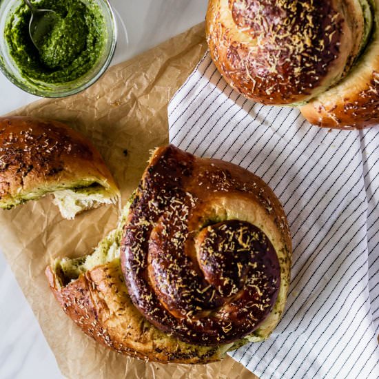 Pesto Challah Spirals