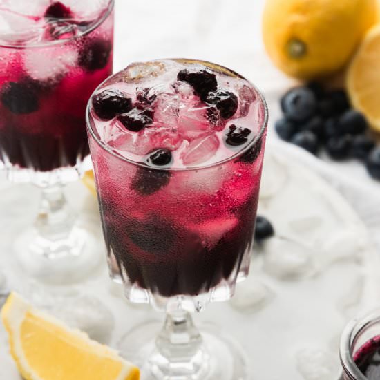 Sparkling Blueberry Lemonade