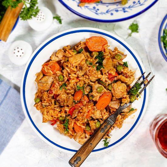 Bosnian One-Pot Chicken Rice Dinner