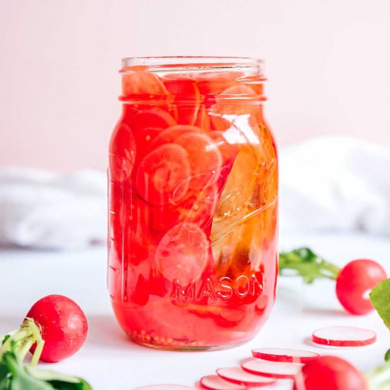 Quick Pickled Radishes