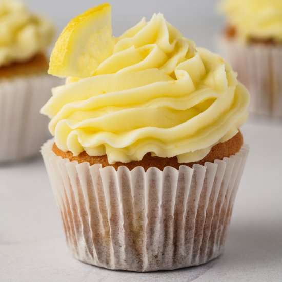 Lemon Buttercream Muffins