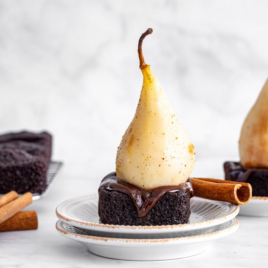Cinnamon Brownies Topped with Pears