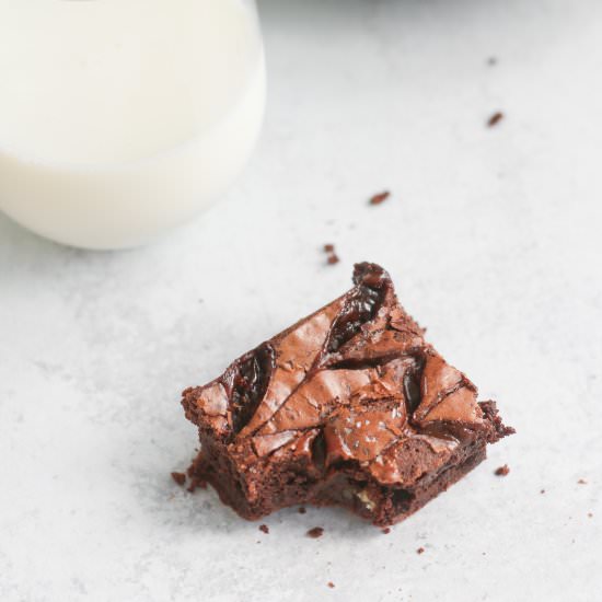 Burnt Caramel Brownies (Eggless)