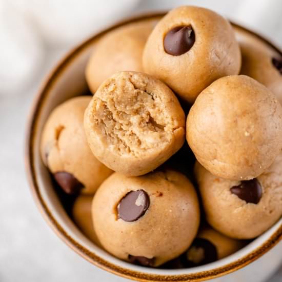 Edible Cookie Dough Bites (Vegan)