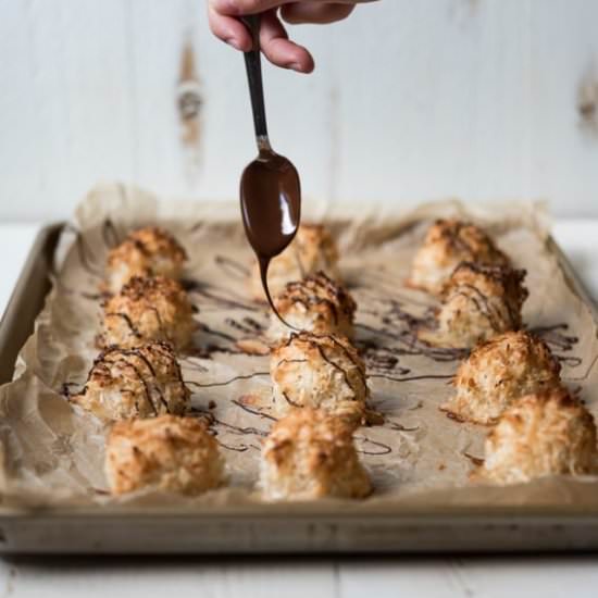 Classic Coconut Macaroons