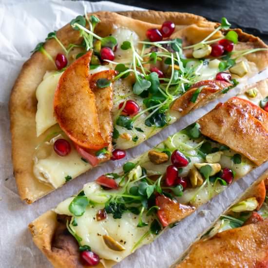 Baked Brie & Apple Flatbread Pizza