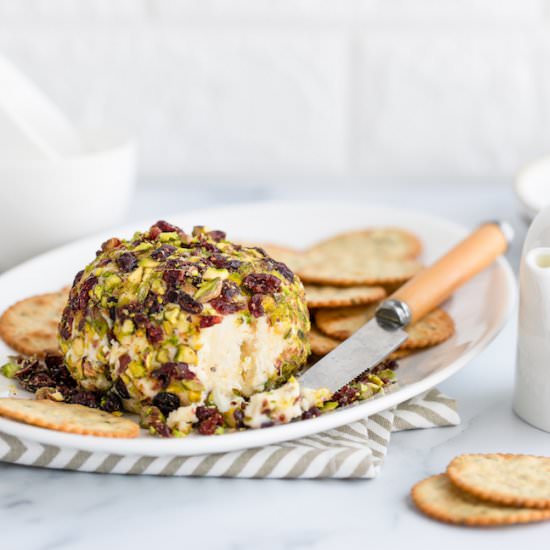 CRANBERRY AND PISTACHIO CHEESE BALL