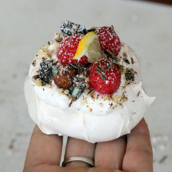 Mini Pavlova