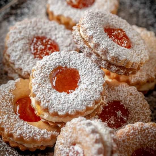 Linzer Cookies