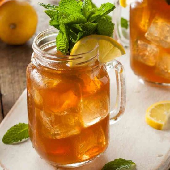 Sweet Iced Tea on the Stove