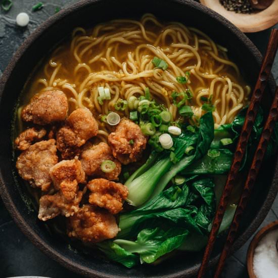 Curry Noodle Soup W Popcorn Chicken