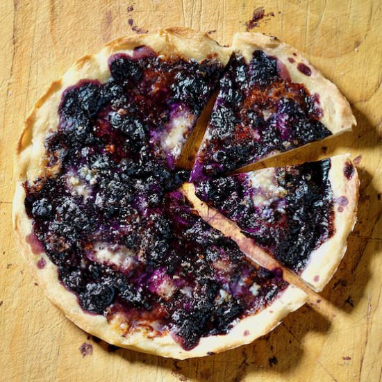 Blueberry and Roquefort flatbread