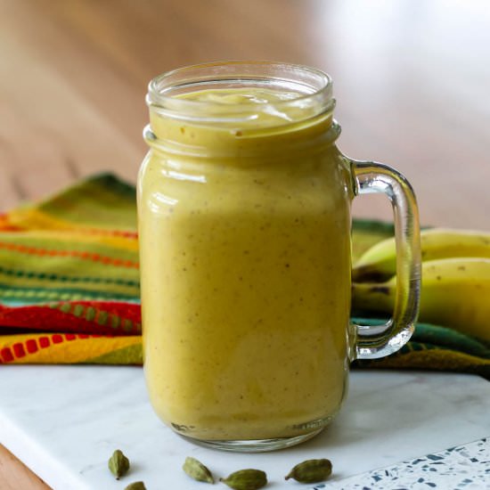 Vegan Mango Lassi Smoothie