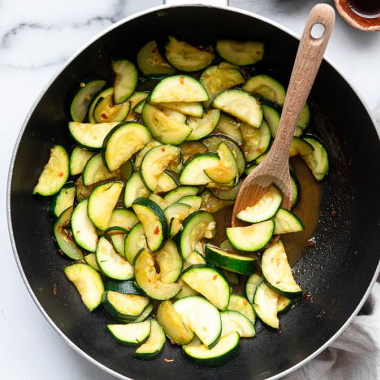 Chinese Spicy Zucchini Stir Fry